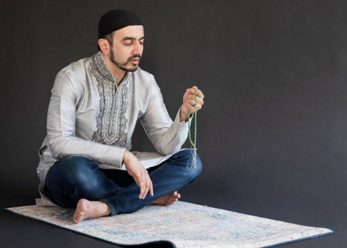 Bacaan Doa Hari Ke-17 Puasa Ramadan:  Memohon Petunjuk Allah dan Keistimewaannya