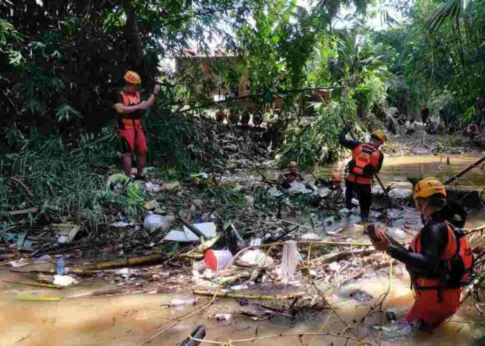 Balita Tenggelam di Anak Sungai Kelingi Lubuklinggau, Basarnas Palembang Lakukan Ini