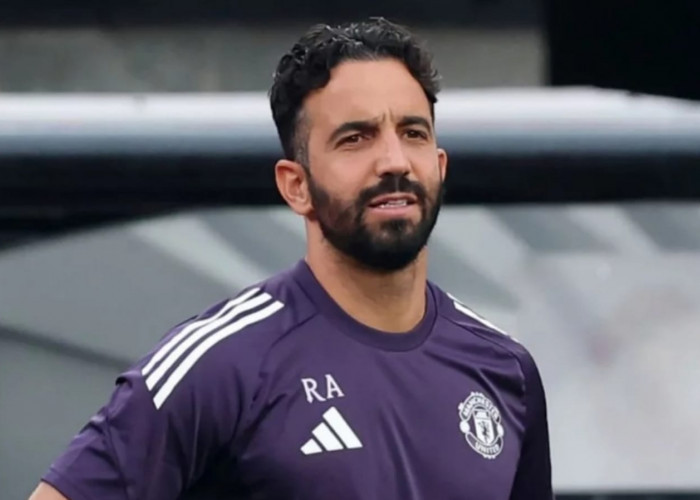 Ruben Amorim: Manchester United Akan Selalu Meningkatkan Skuad