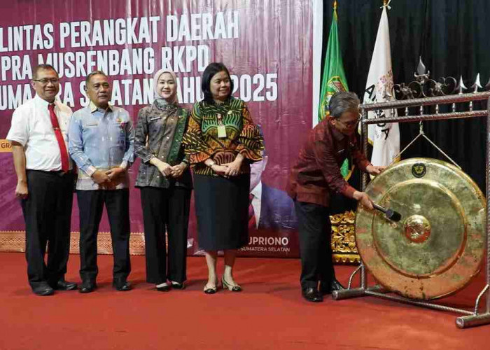 Sekda Provinsi Sumsel Buka Forum Lintas Perangkat Daerah dan Dan Pra Musrenbang RKPD Sumsel Tahun 2025
