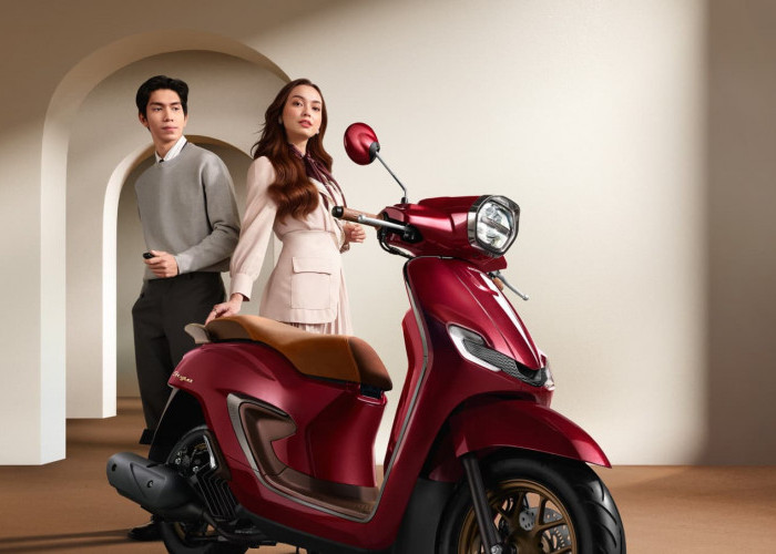 Elegan Maksimal! New Honda Stylo 160 Burgundy Hadirkan Aura Skutik Premium, Auto Pengen Beli
