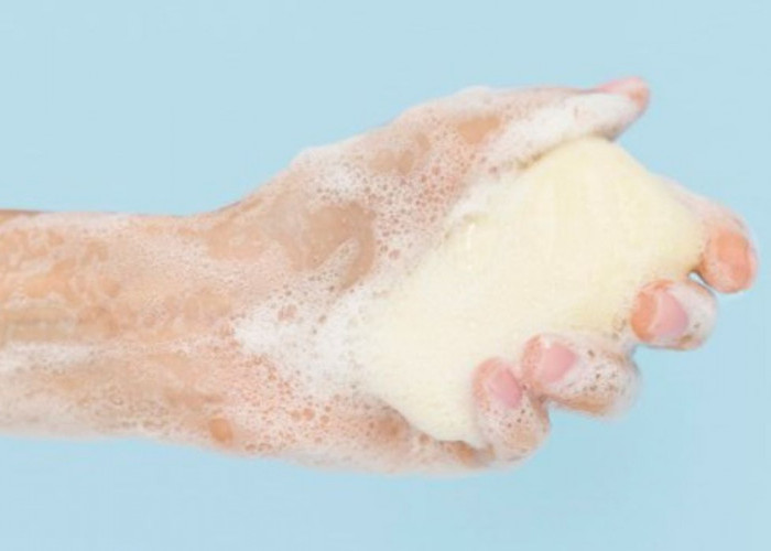 7 Sabun Mandi Batang untuk Cerahkan Kulit Permanen, Tersedia di Indomaret dan Alfamart