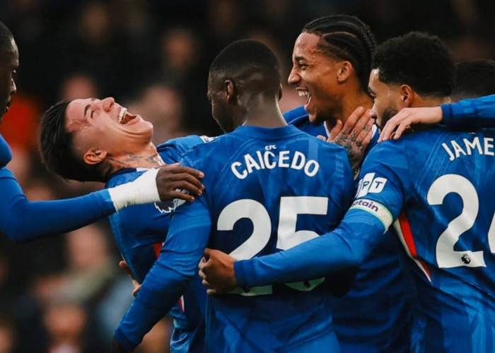 Chelsea 2-0 Brentford: Debut Manis Liam Rosenior di Liga Premier Berkat Gol Joao Pedro dan Palmer