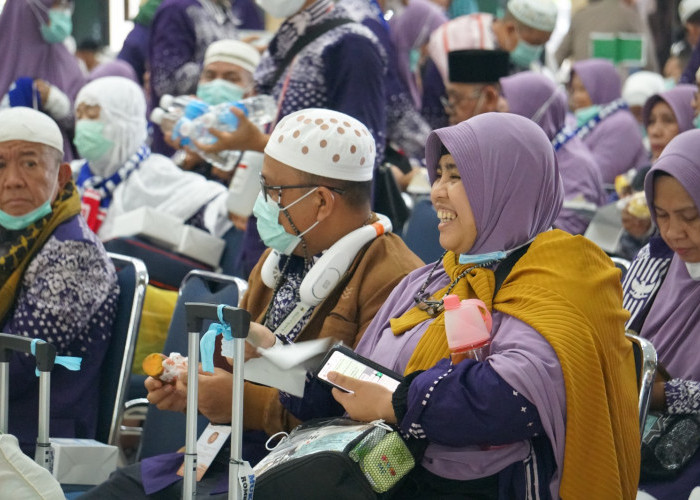 Pulang ke Tanah Air, Haji Muda Asal Palembang Salut dengan Layanan Petugas PPIH