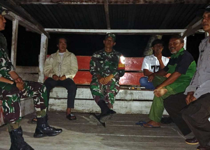 Bikin Nyali Penjahat Ciut! Sinergi TNI-Polri di Lahat Jaga Ketat Pemukiman Lewat Satkamling