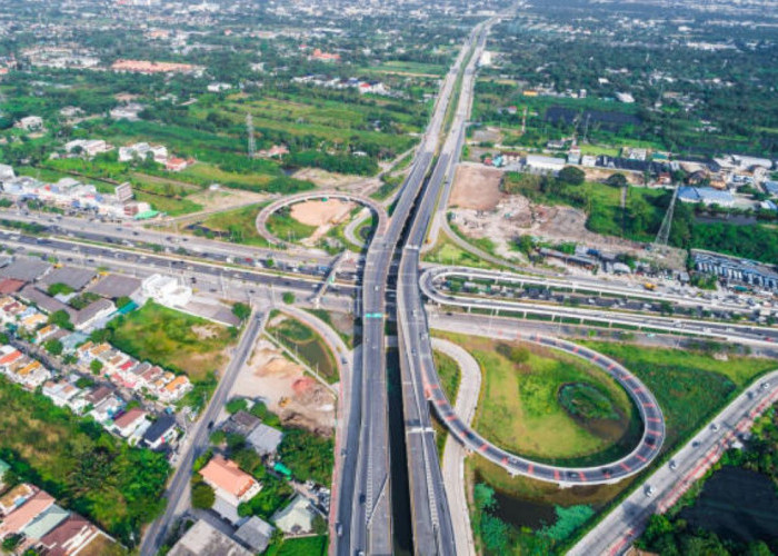 MASUK AKAL! Ini 3 Alasan Pemerintah RI Ambisi Wujudkan Jalan Tol Padang - Pekanbaru