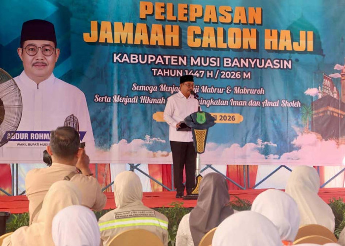 Pesan Menyentuh Wabup Muba Saat Lepas 236 Jemaah Calon Haji: Jaga Kesehatan dan Kesabaran di Tanah Suci