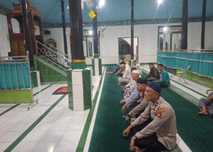 Subuh Keliling Jadi Sarana Jajaran Polsek Sanga Desa Dekat dengan Warga
