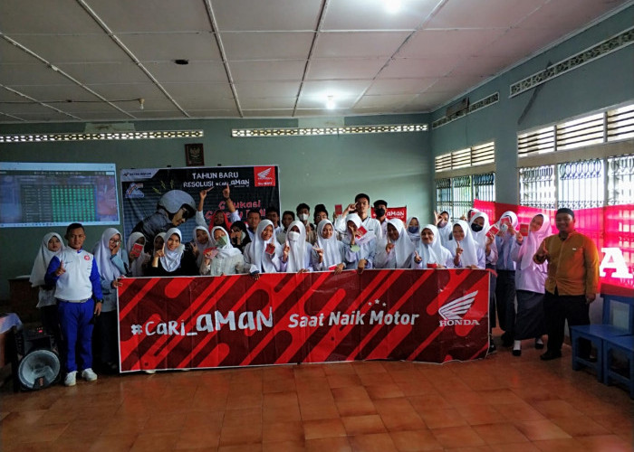 Pelajar SMA Bina Warga 1 Palembang Dibekali Edukasi Safety Riding dari Astra Motor Sumsel