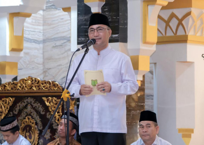 PJ Bupati Apriyadi Hadiri Maulid Nabi di Masjid Raya Abdul Kadim