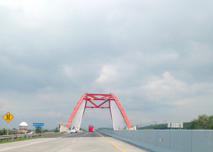 Menilik Jembatan Kali Kuto, Jembatan Tol Pertama di Indonesia yang Strukturnya dirakit Langsung di Lokasi 