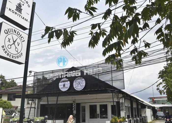 Hidden Gem di Demang Lebar Daun: Ngopi, Makan Enak, Hingga Barbershop dalam Satu Tempat