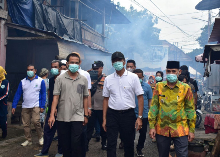 5 Kecamatan di OKI Zona Merah DBD, Pj Bupati Pimpin Fogging Massal Serentak
