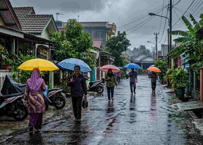 Prakiraan Cek Cuaca Sumsel Hari Ini, 8 Daerah Diprediksi Hujan Ringan, OKU Waspada Kabut Asap