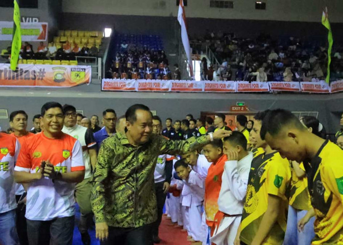 Cetak Atlet Berprestasi, Wagub Cik Ujang Resmi Buka Kejuaraan Karate Piala Kapolda Sumsel 2026!