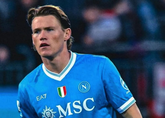 Napoli Bergerak Cepat Mengamankan Pemain Kunci dari Pantauan Real Madrid dan PSG