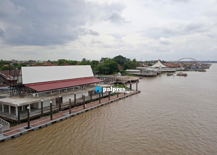 Plaza Terminal Jukung di tepian Sungai Musi Kawasan 7 ulu
