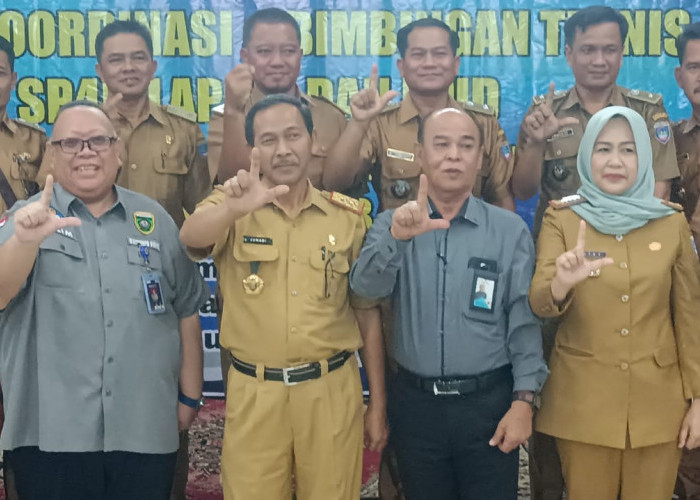 Sekda Berharap OPD dan Kecamatan Responsif Atas Aduan dan Aspirasi Masyarakat 