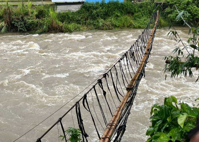 Penantian 2 Tahun Perbaikan Jembatan Gantung 'Maut' Segera Berakhir, Tangis Bahagia Warga Gunung Karto Lahat
