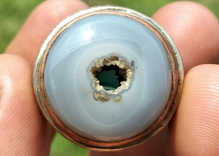 Khasiat Batu Akik Combong Putih untuk Guru, Benarkah Bisa Meningkatkan Wibawa dan Kendalikan Kelas?