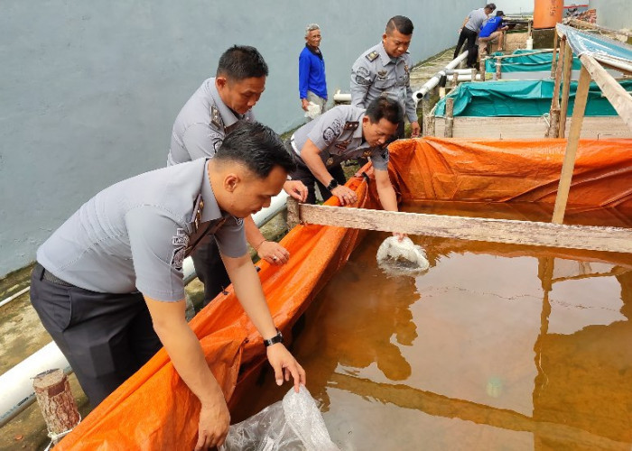 Lapas Sekayu Tebar 3000 Benih Ikan Lele, Dukung Ketahanan Pangan 