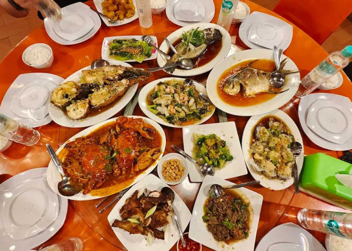 Bukan Cuma Pantai! Ini 6 Surga Seafood di Lampung yang Bikin Lidah Bergoyang, Siap-siap Antre