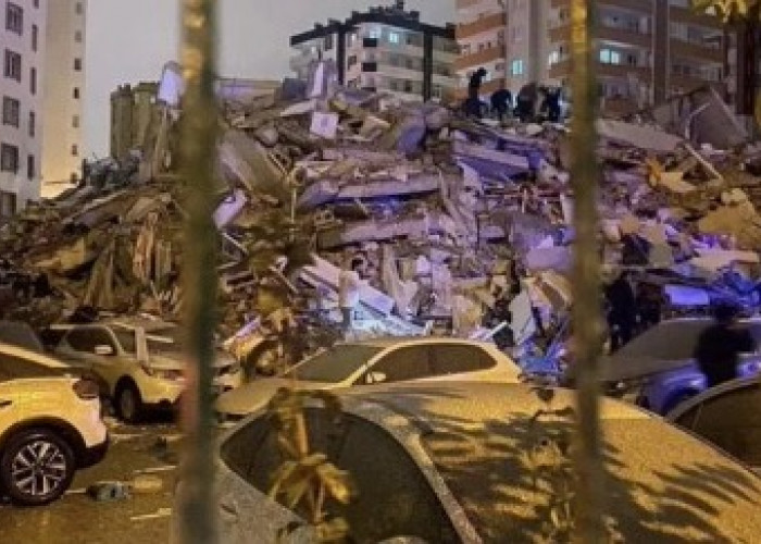 Gempa Dahsyat Guncang Turki, Ratusan Orang Tewas