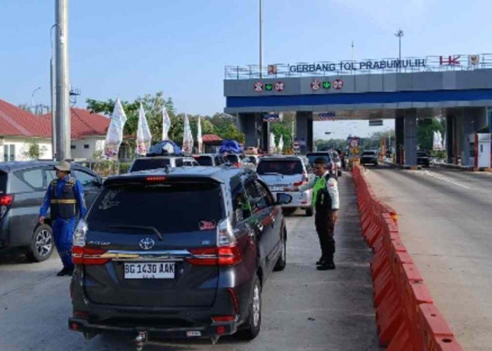 Lonjakan Trafik Mudik, 153 Ribu Kendaraan Padati Jalan Tol Trans Sumatera