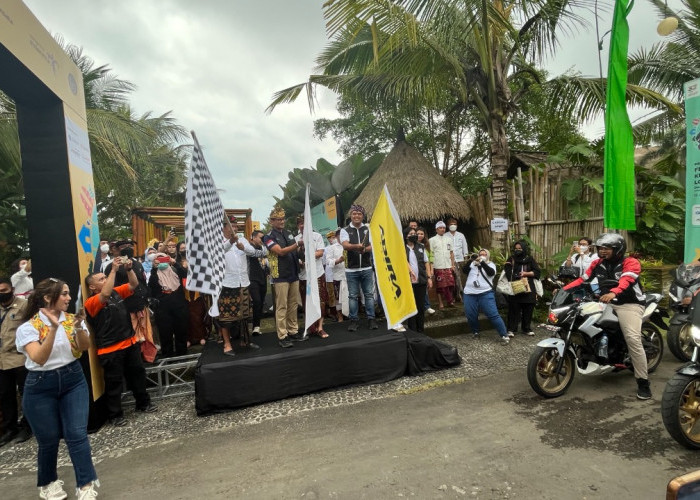 Adira Finance Ajak Komunitas Motor ke Desa Wisata Ramah Berkendara 