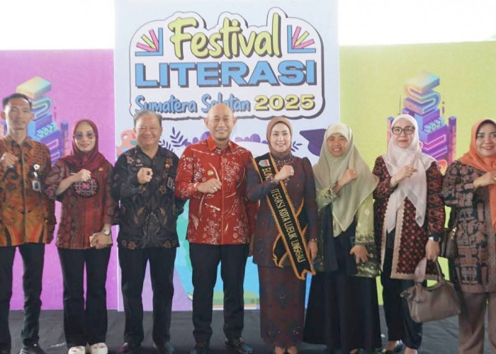 Ketua Tim PKK Lubuk Linggau Hj Risca Priba Ayu Dilantik Sebagai Bunda Literasi