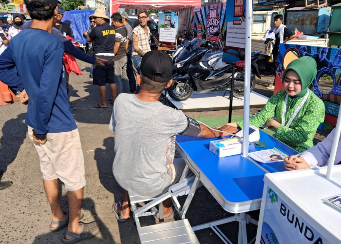 Astra Motor Sumsel Lebih Dekat dengan Masyarakat Lewat BeAT Grebek Pasar