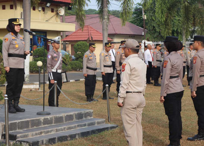 Pimpin Apel Perdana, Kapolres Ogan Ilir Tekankan Tugas dengan Ikhlas dan Jauhi Segala Bentuk Pelanggaran