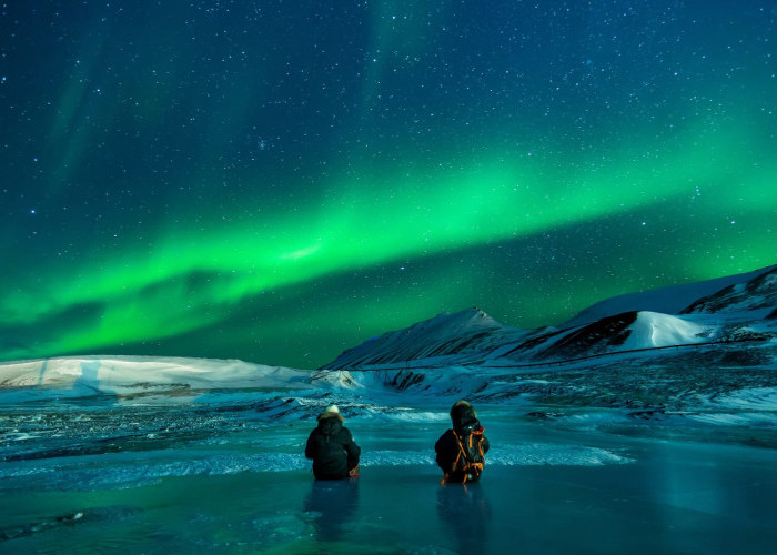 Fakta  Menarik Tentang Aurora, Cahaya Indah di Langit Kedua Kutup Bumi