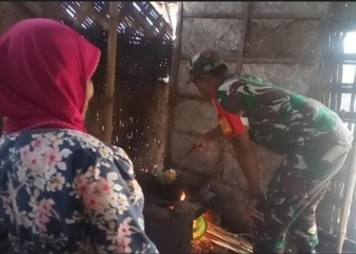 WAJIB TAHU, Ada Program Babinsa Masuk Dapur Bantu Warga Kurang Mampu di Desa