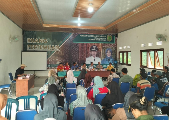 Pemdes Mekar Sari, Polsek Lalan dan Perusahaan Bersatu Cegah Karhutla di Muba