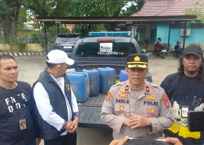 Jalankan Instruksi Kapolrestabes, Polsek SU II Palembang Sita 5 Dirigen Tuak dalam Razia Kilat