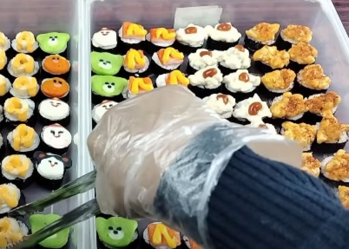 Bisa Jadi Ide Jualan, Sushi Harga Rp1000an Usaha Rumahan Ini Mendatangkan Cuan