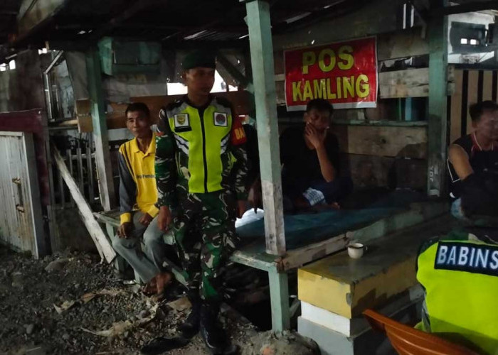 Cegah Aksi Kriminal, Babinsa Koramil Kota Agung Perketat Patroli Satkamling di Tanjung Tebat