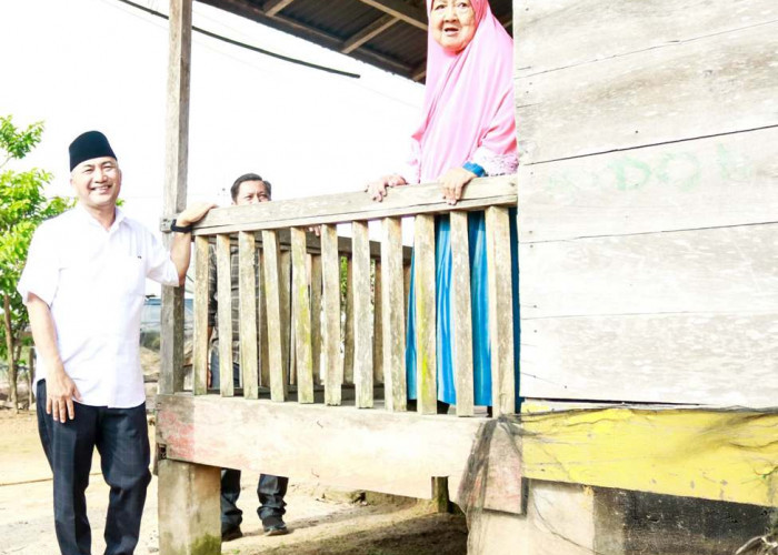 14 Tahun Tidak Ada Listrik, Rumah Nenek Suhartini Kini Terang Benderang, Kok Bisa?
