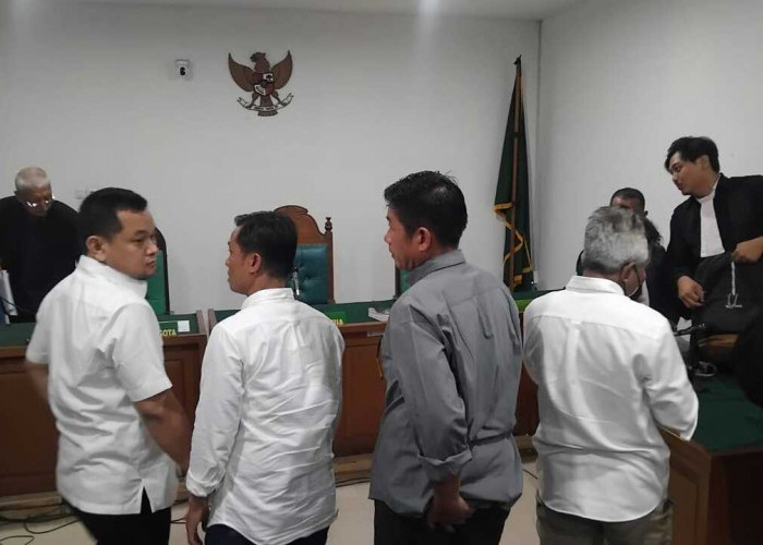 Publik Menanti, Sidang Perdana Korupsi Pokir DPRD OKU Ditunda