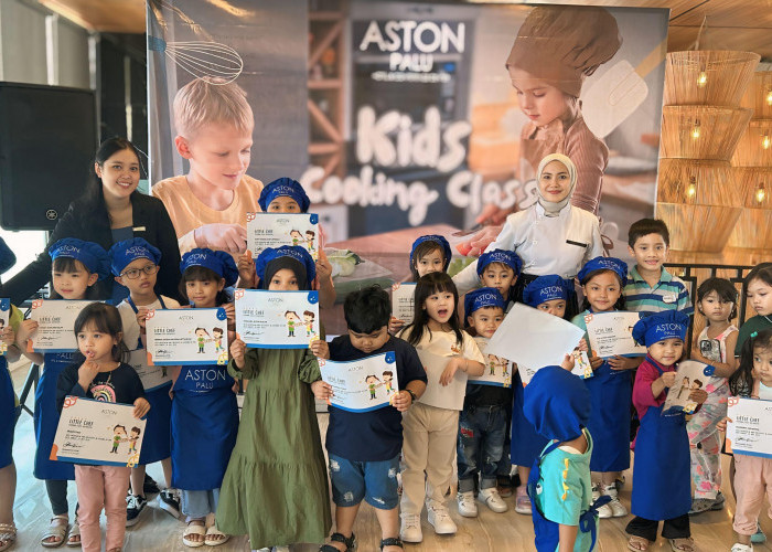 Serunya Kids Cooking Class di Aston Palu, Puluhan Anak Diajarkan Menghias Pizza Sesuai Kreasi