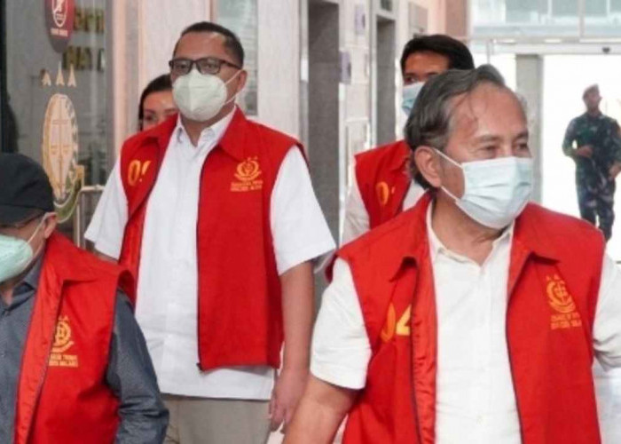 Diserahkan ke JPU, 6 Tersangka Dugaan Korupsi Kredit Bank Plat Merah Langsung Ditahan