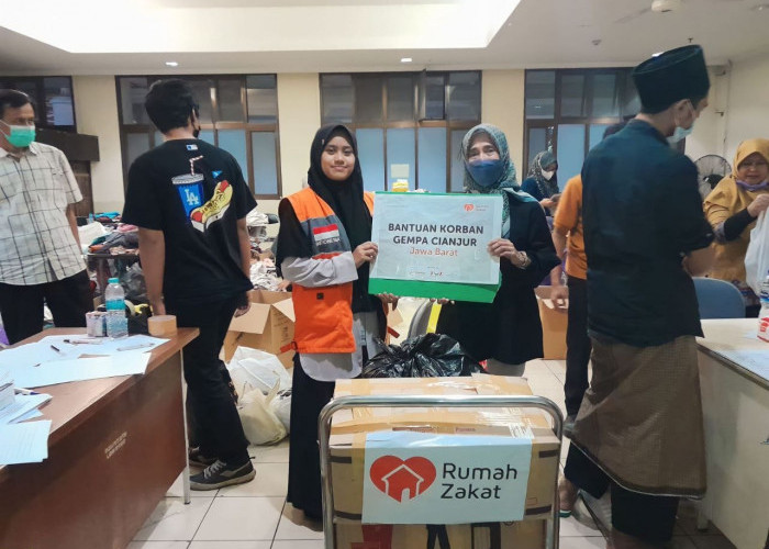  Rumah Zakat Salurkan Bantuan untuk Penyintas Gempa di RSHS Bandung