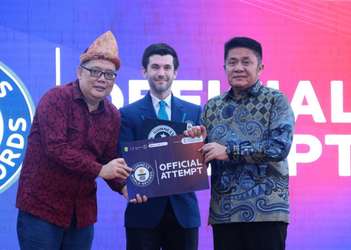 25.000 Guru Belajar AI, Herman Deru Tegaskan Pentingnya Literasi Digital di Era Pendidikan Baru