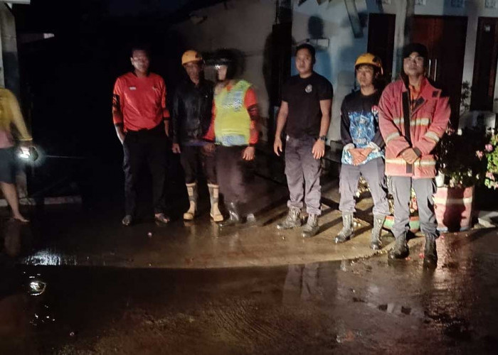 Diterjang Puting Beliung, 2 Rumah di Majasari Rusak Parah: BPBD dan Polisi Bergerak Cepat