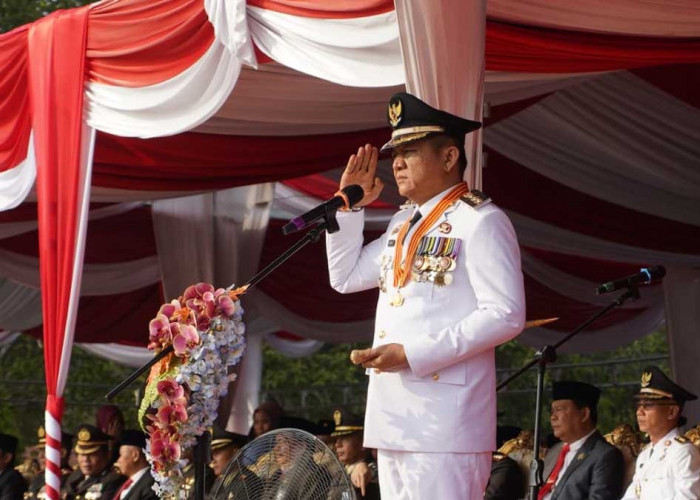 Pimpin Upacara HUT ke-81 RI di OKU Timur, Bupati Lanosin Tekankan Pentingnya Kerja Nyata Isi Kemerdekaan