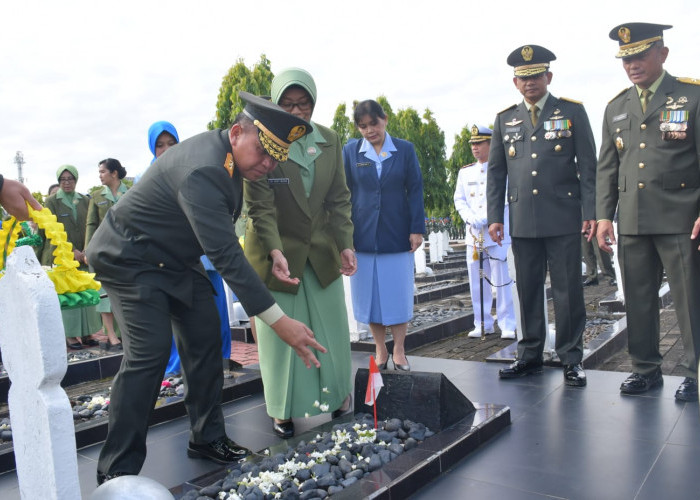  HUT Ke-77, Pangdam II/Swj Mayjen TNI Hilman Hadi Pimpin Upacara Ziarah Nasional