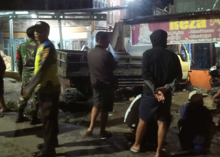 Wajib Dicontoh! Aktifkan Satkamling, Babinsa Koramil 405-11/Tanjung Sakti Berikan Wawasan Keamanan