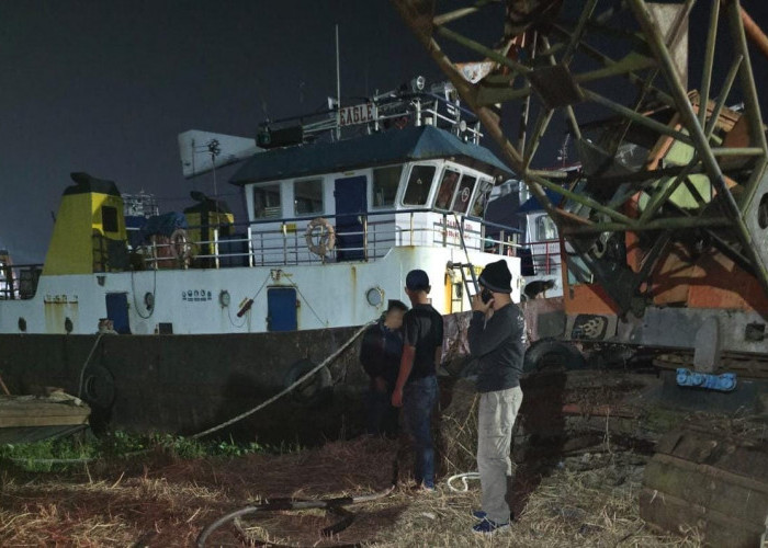 Ditpolairud Polda Sumsel Bongkar Sindikat Distribusi Solar Ilegal, Tiga Tugboat dan Dua Truk Tangki Disita