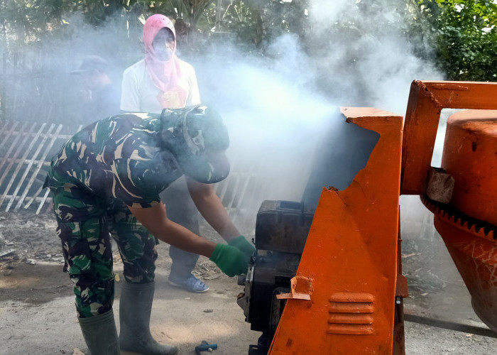 Mental Petarung! Mesin Molen Sempat Ngebul, Satgas TMMD 121 dan Warga Tetap Gaspol